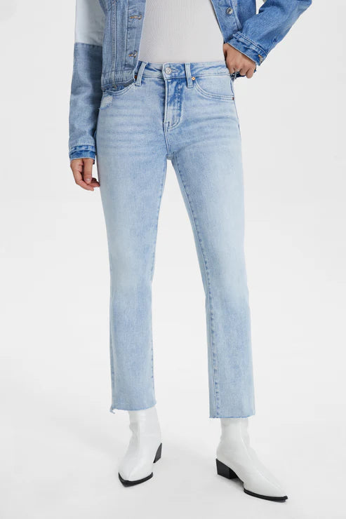 HIGH RISE SLIM JEANS WITH RAW HEM