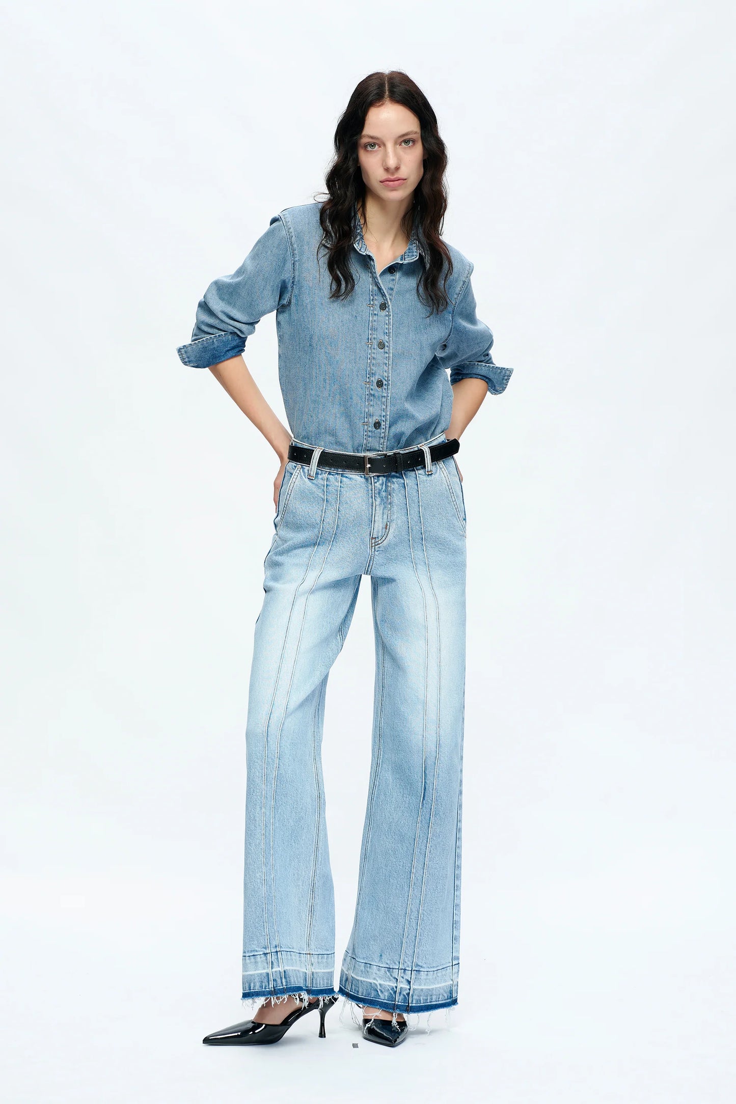 Mid Rise Wide Leg Jeans